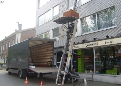 den-heistsen-hamer-ladderlift-huren-inboedel-leegmaken-verhuizen-02
